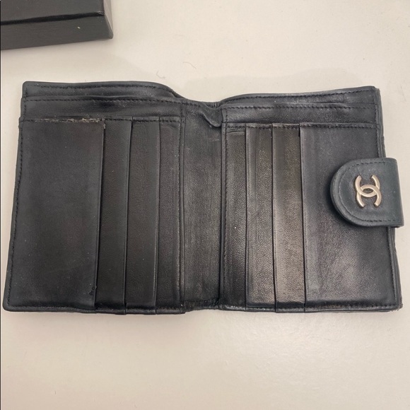 Vintage Chanel Wallet - Picture 3 of 4